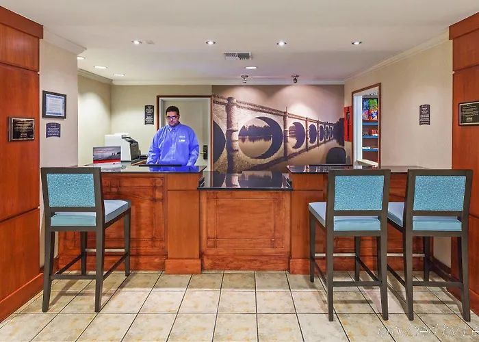 Staybridge Austin By Ihg Hotel 3*