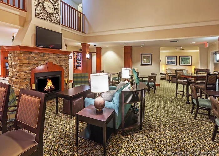 Staybridge Austin By Ihg Hotel 3*