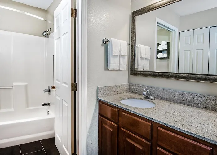 Staybridge Austin By Ihg 3*